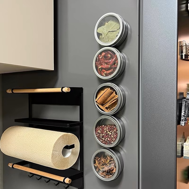 Tin Container Lid - 透明な蓋が付いた磁石付きスパイス缶、壁掛け式の磁石付きスパイス瓶、冷蔵庫用のキッチン調味料収納容器